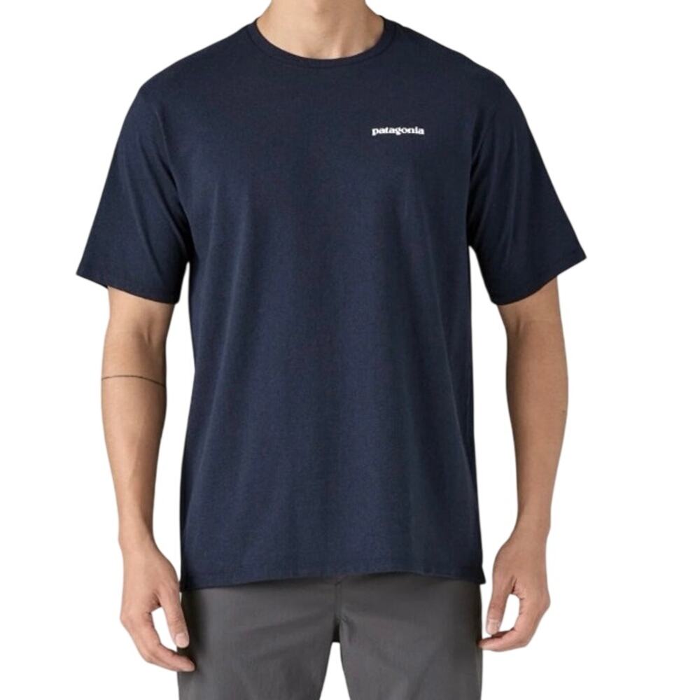 Patagonia Men's Sz Medium P-6 Logo Responsibili-Tee in Navy GUC